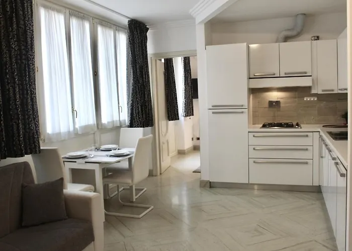 Appartement Trevi Fountain & Spanish Steps Rome